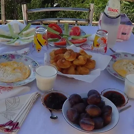 بيت ضيافة Bleard بيرات